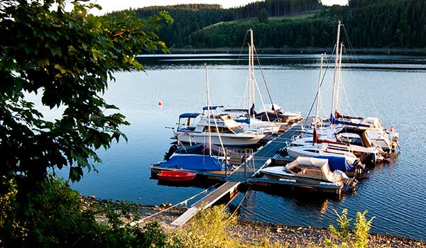 Verbringen Sie Ihre Freizeit auf dem Wasser